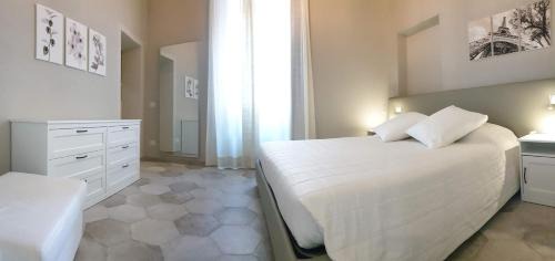 Langhe and Roero Apartment | Appartamento Pertinace Centro Storico Alba
