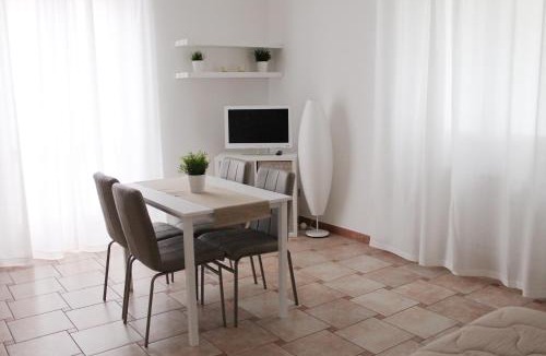 Negrar Apartment | APPARTAMENTO ROSE E TULIPANI 3
