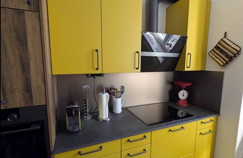 La Chaux-de-Fonds Apartment | Appartement vivant au cœur de la ville