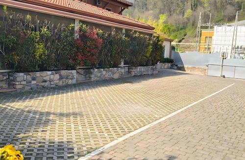 Carpeneda Apartment | Arcadia Apartments Zaffiro: Mountain View, Wi-Fi & Air Conditioning