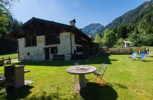 Pellizzano Ski Chalet | Baita Tomaselli