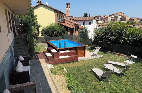 Castagnole Monferrato Apartment | Beautiful apartment for 5 guests with A/C, WIFI, pool, TV and terrace