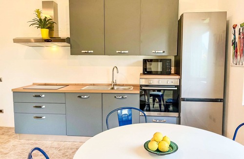 Abbadia Lariana Apartment | Beautiful apartment for 4 guests with A/C, WIFI, TV and patio
