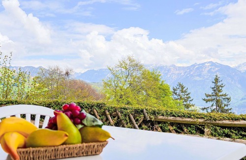 Sundlauenen Apartment | Beautiful apartment for 4 guests with WIFI and patio
