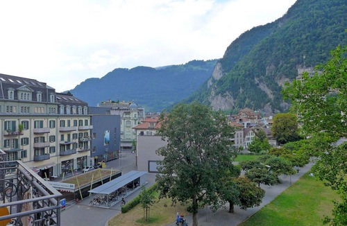 Central Interlaken Apartment | Beautiful apartment for 4 guests with WIFI, TV, balcony and panoramic view