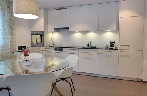 Blausee Apartment | Beautiful apartment for 4 guests with WIFI, TV, terrace and panoramic view