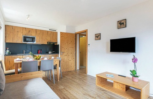 Mayens-de-Riddes Apartment | Beautiful apartment for 6 people with WIFI, TV, terrace and pets allowed