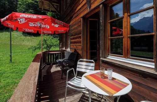 Lauterbrunnen Apartment | Beautiful apartment for 4 people with WIFI, TV, terrace, pets allowed and panoramic view