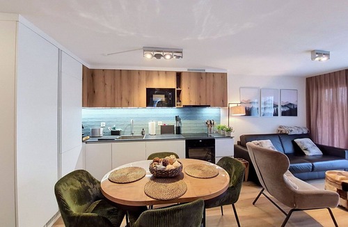 Saas-Fee Apartment | Beautiful apartment for 4 people with WIFI, TV, balcony and panoramic view