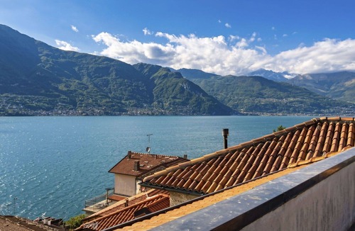 Naggio Apartment | Beautiful apartment for 6 people with WIFI, TV, terrace and panoramic view