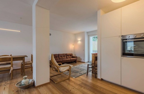 Ragoli Apartment | Beautiful apartment for 4 people with WIFI, TV, patio and pets allowed