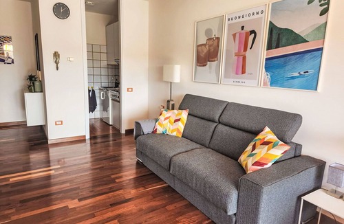 Lesa Apartment | Beautiful apartment for 3 people with A/C, WIFI, TV, patio and pets allowed