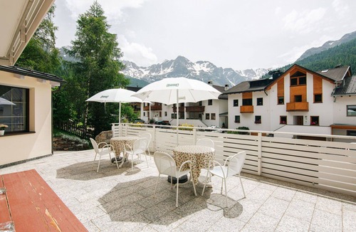 Solda Apartment | Beautiful apartment for 6 guests with WIFI, TV, terrace, pets allowed and panoramic view