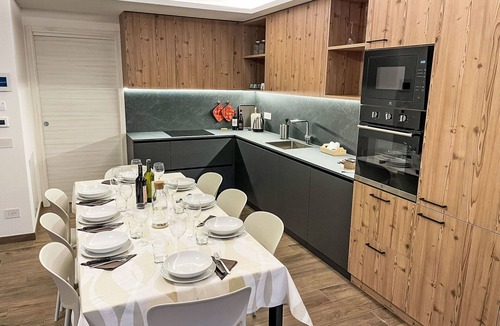 Valtellina House | Beautiful apartment in villa for 8 people with WIFI, A/C, TV, terrace and pets allowed