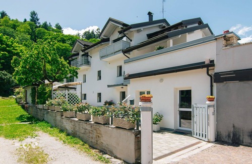 Caldonazzo Apartment | Beautiful apartment for 4 guests with WIFI, TV, patio and pets allowed