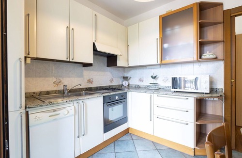 Valtellina Apartment | Beautiful apartment for 4 guests with WIFI, A/C, TV, balcony, pets allowed and parking
