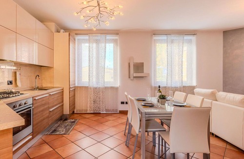 Rovellasca Apartment | Beautiful apartment for 4 people with A/C, WIFI, TV and balcony