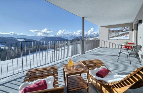 Avelengo Apartment | Beautiful Apartment with Mountain Views and Bathtub – 'Nidum'