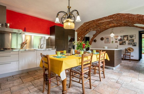 Cortazzone House | Beautiful villa for 10 people with private pool, TV, patio, pets allowed and panoramic view