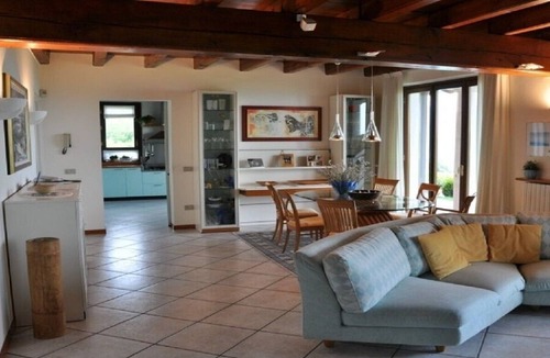 Arona Villa | Beautiful villa in Lake Maggiore, minutes to the very lovely townof Meina