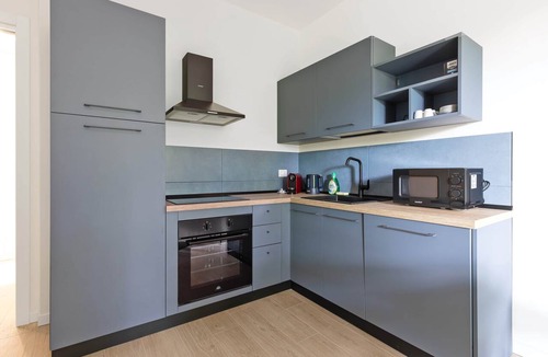 Stazione Apartment | Blue Two-Room Apartment with a Terrace, 5 Minutes from the Station