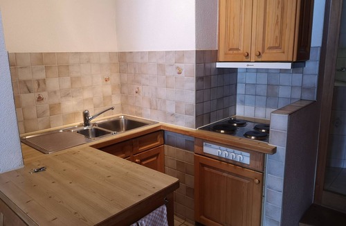 Davos Apartment | Bolgenstrasse 12 Appartement/Fewo, Dusche oder Bad, WC 1-Zimmerwohnung by Interhome