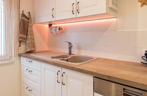 Radolfzell am Bodensee Apartment | Bright Holiday Apartment "Haus Behr am See Nr. 2" with WiFi