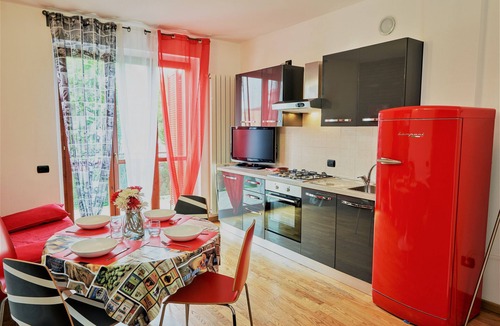 Bergamo Apartment | Bright two-story apartment in quiet, well-connected area with garage