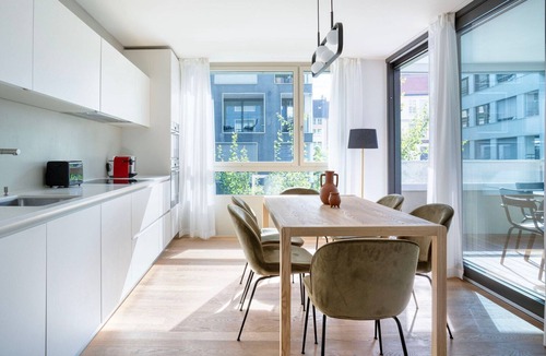 Alt-Wiedikon Apartment | Bright Wiedikon 2br w/Storage Room & W/D, nr Market, by Blueground