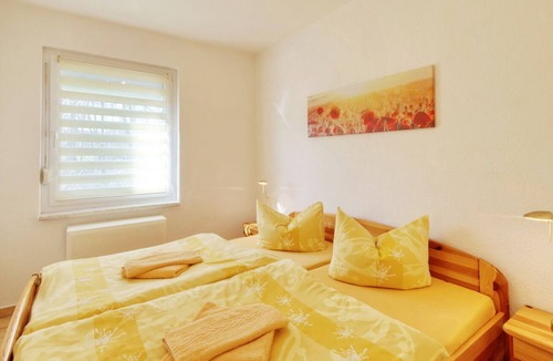 Floh House | Bungalow for 4 guests with 40m² in Floh-Seligenthal (310976)