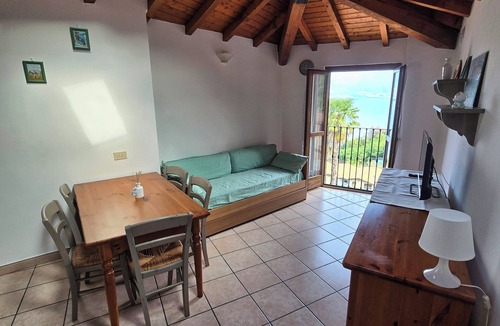 Maccagno Apartment | Casa Nadia: Modern apartment with balcony, mountain view and private parking