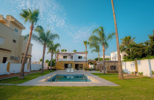 Cabo Negro Villa | Cabo negro villa with large garden, swimming pool and barbecue area
