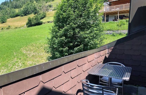 Tinzen Apartment | Cadras 23 Appartement/Fewo, Bad, WC, 1 Schlafraum 2 Zimmerwohnung - 4 Betten by Interhome