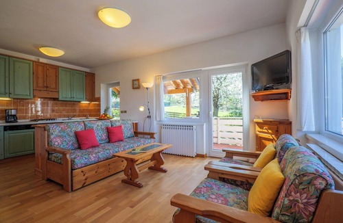 Colico Piano Apartment | Casa Bellavista No. 1 by Lago Reisen