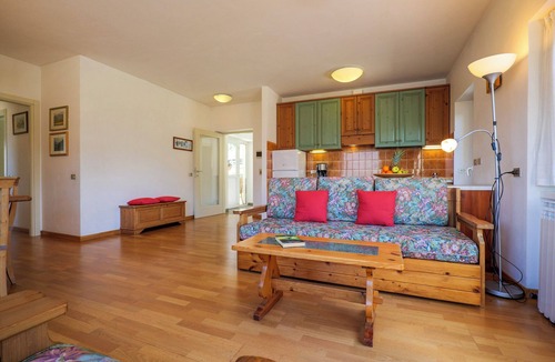 Colico Piano Apartment | Casa Bellavista No. 1 by Lago Reisen