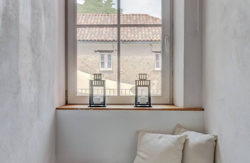 Cortemilia Apartment | Casa Coniglio, Cascine Crema: Modern apartment, large pool, pool house, billiards.