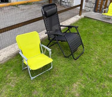 Piazzatorre Apartment | Casa di Pu - Appartamento con giardino privato a Piazzatorre