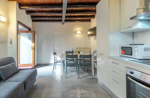 Pisogne Apartment | Casa Elsa - One Bedroom Apartment, Sleeps 4