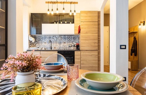 Arona Apartment | Casa Giada - Downtown Arona - 500 m from the lake - WiFi - By Guestaly