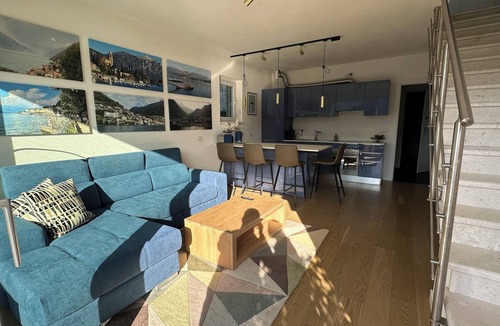 Argegno Apartment | Casa Mille Luci 2 Panoramic modern 2 bedroom unit with large pool