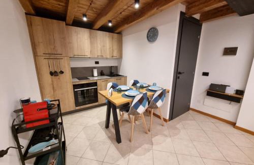 Vione Apartment | Casa Sabri