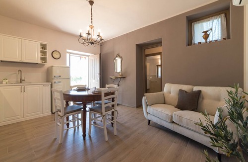 Cavaion Veronese Apartment | Casale dei Sogni Entire Private Villa with Terrace, Wi-Fi, and Air Conditioning