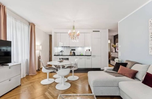 Center Apartment | Central | Prime Location | Air Conditioning | Free Parking
