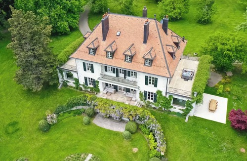 Champery Apartment | Château Elégance