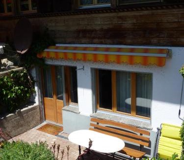 Saanen Apartment | Chalet Aebnetbode