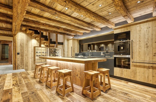 Valtellina Ski Chalet | Chalet "Akchalet Akon" with Mountain View, Heated Indoor Pool & Wi-Fi