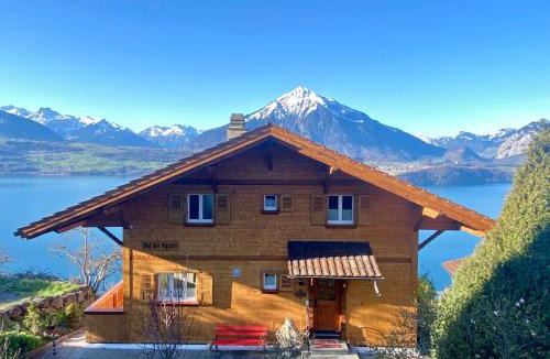 Sigriswil Ski Chalet | CHALET EGGLEN "Typical Swiss House, Best Views, Private Jacuzzi"