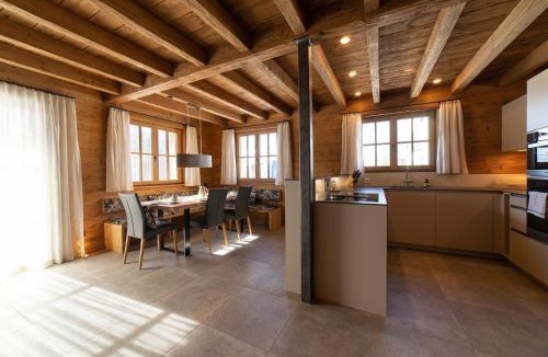 Wildhaus Ski Chalet | Chalet Frümsel - Luxury & Bergblick