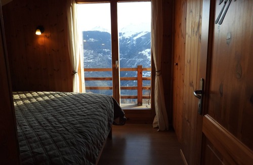 Granges Ski Chalet | Chalet Mirabelle: skiing, hiking or biking from your doorstep