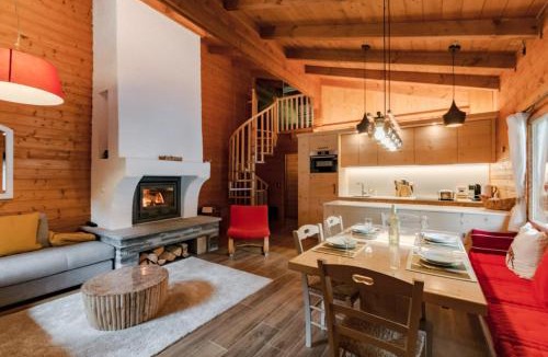 Mesocco House | Chalet Soleada with Fireplace and Terrace for 5 - Happy Rentals
